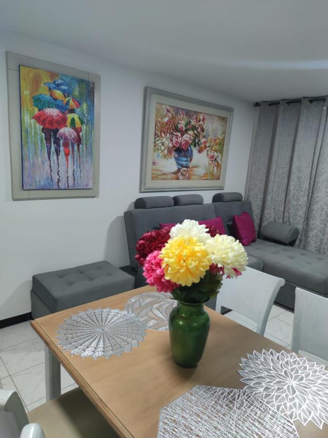 406 Apartaestudio Portal De Cadiz , Exclusivo Y Central, Con Parqueadero Capacidad 4 Personas Lejlighed Ibagué Eksteriør billede